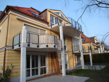 rath4_haus2_rueck_380